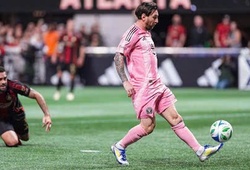 Messi còn kém Ronaldo bao xa trong cuộc đua ghi 1.000 bàn thắng?