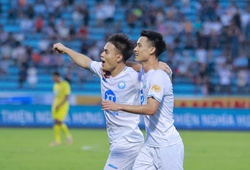 Nam Định tiến gần vô địch, HAGL thảnh thơi "đua" trụ hạng V.League