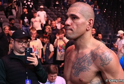 Alex Pereira: Giận dỗi UFC từ chối đấu, đổ cho tài khoản bị hack?