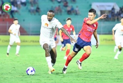“Nhường” nửa đội hình cho tuyển Việt Nam, CAHN vẫn hủy diệt Bình Định