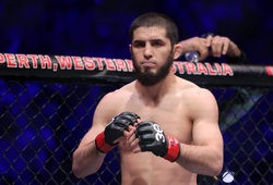 "Islam Makhachev được đề nghị bỏ đai để Ilia Topuria vô địch hạng nhẹ"