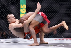 Paddy Pimblett nói rõ cách đánh bại Ilia Topuria: Chơi Boxing là dại