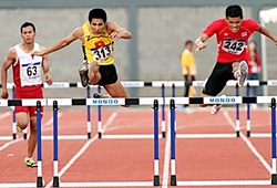 VIDEO ký ức SEA Games: "Cắm đầu chạy" ra HCV 400m rào nam lịch sử cho điền kinh Việt Nam