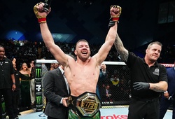 Dricus Du Plesssis có thể vượt huyền thoại vĩ đại nhất hạng trung nếu thắng ở UFC 319?