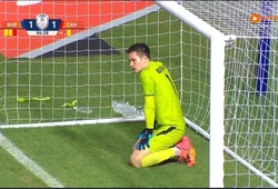 Chanathip khiến Nguyễn Filip nếm trái đắng phút bù giờ