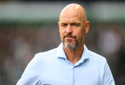 Erik ten Hag bị sa thải chỉ sau 2 trận, là cựu HLV thứ ba của MU mất việc trong 1 tuần