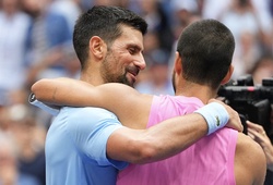 Alcaraz đập tan giấc mộng vô địch US Open 2025 của Djkovic chỉ sau 3 set đấu