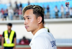 Supachok và vết thương lòng cùng bóng đá Thái Lan: Không chỉ là một vết trầy ở cổ