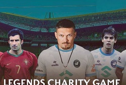 Usyk đá bóng với các siêu sao thế giới dù đang... chấn thương