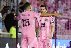  Messi và Alba gia tăng thành tích