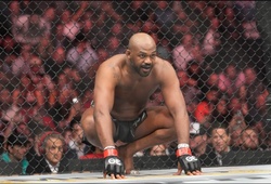 Jon Jones bị gạt khỏi UFC Nhà Trắng: Whittaker chỉ trích, Cormier bất ngờ ủng hộ