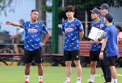 Trợ lý thân cận HLV Kim Sang Sik trở thành ‘sếp lớn’ ở đội bóng hạng Nhất