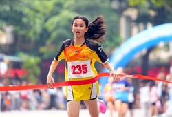 Giải chạy Báo Hànộimới 2025 ghi dấu ấn đẹp từ cô bé học sinh đến VĐV chuẩn bị thi SEA Games 33