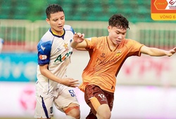 Chờ mãi mới ghi bàn, HAGL lại tự tay ‘vứt bỏ’ chiến thắng vì quả phạt đền 11m