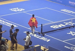 Vô địch PPA Vietnam Cup 2025, Alix Trương gây xúc động khi ăn mừng với lá cờ Việt Nam