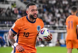Memphis Depay bị mắc kẹt ở Brazil khiến Hà Lan thay đổi kế hoạch ở vòng loại World Cup