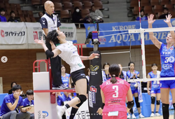 Highlight giải bóng chuyền VĐQG Nhật Bản ngày 1/11: Thanh Thuý toả sáng trong trận đại thắng