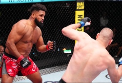 Waldo Cortes-Acosta ngược dòng từ cú chọc mắt, thách thức Tom Aspinall