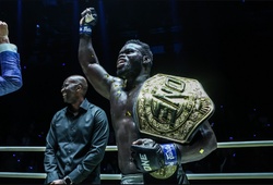 Reug Reug gặp tai nạn xe hơi, rút khỏi trận tái đấu tranh đai với Anatoly Malykhin tại ONE 173