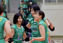 Highlight Thanh Thuý đối đầu CLB Hisamitsu Springs tại giải bóng chuyền VĐQG Nhật Bản