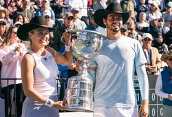 Waters và Johns vượt qua gió lạnh để giành chức vô địch đôi nam – nữ vô địch pickleball thế gới