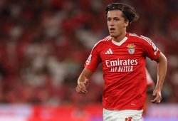 MU bị chỉ trích vì bán "bán tống bán tháo" hậu vệ cánh với giá rẻ mạt