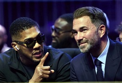 Anthony Joshua nhận "mưa gạch đá" vì đồng ý so găng với Jake Paul