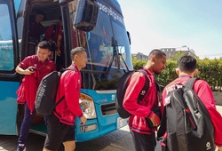 Tuyển Việt Nam có mặt tại Viêng Chăn, sẵn sàng cho trận tái đấu với Lào