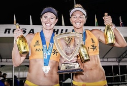 Cặp đôi New Zealand tạo bất ngờ tại giải bóng chuyền bãi biển VĐTG