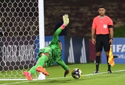 Thủ môn tuyển Brazil cản phá thành công 6 trong 13 cú sút phạt đền ở U17 World Cup