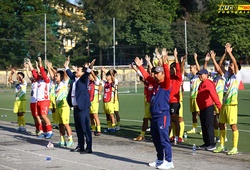 Khoảnh khắc bùng nổ của các HLV trong trận cầu cảm xúc giữa Trường ĐH Thuỷ Lợi và Trường ĐH Đồng Tháp