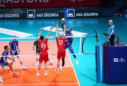 Fenerbahçe thắng áp đảo, Halkbank thất bại trong trận năm set tại Efeler Ligi