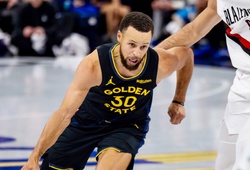 Stephen Curry và Steve Kerr bất đồng quan điểm sau thất bại của Warriors trước Portland