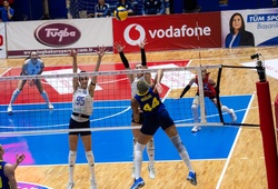 Fenerbahçe và VakıfBank tiếp tục mạch thắng tại Sultanlar Ligi