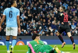 Thay đổi 10 vị trí ở Champions League, Man City vẫn thua trận thứ hai liên tiếp
