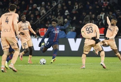 Quentin Ndjantou, viên ngọc mới nhất của PSG vừa ra mắt Champions League là ai?