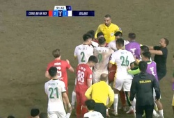 Lại “nóng” ở trận CAHN vs Bắc Kinh Quốc An: Cầu thủ Trung Quốc nhận thẻ đỏ vì chơi xấu