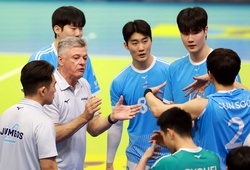 Korean Air nối dài 8 trận toàn thắng, HLV Renan làm lễ mừng lớn