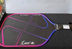 Review vợt pickleball Luzz Pro 4 Inferno: Chất lượng cao với giá cả cạnh tranh