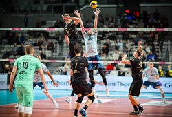 Gdańsk và Olsztyn thắng nghẹt thở 5 set, Warszawa quét Gorzów đầy thuyết phục