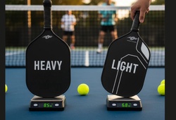 Phân tích sức nặng vợt pickleball: Yếu tố quyết định phong cách chơi