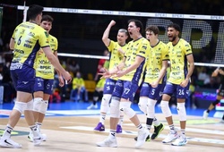 Modena thắng ấn tượng trong “classico”, tạo cú bứt phá vòng 10