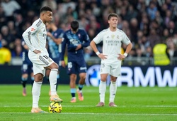 Real Madrid chỉ còn 9 cầu thủ và hứng chịu thất bại đáng xấu hổ trên sân nhà