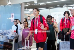 Đội tuyển bóng chuyền nữ Việt Nam chờ đợi hơn 2 tiếng đồng hồ tại sân bay vì lý do bất ngờ