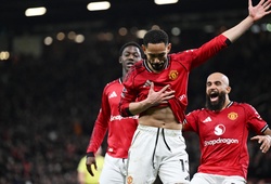 Bảng xếp hạng Ngoại hạng Anh sau khi MU phải chia điểm