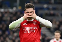 Bảng xếp hạng Ngoại hạng Anh sau khi Liverpool và Arsenal cùng thắng