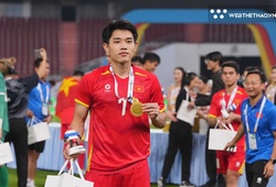 Hai cầu thủ giành HCV SEA Games 33 lọt vào Top 5 Quả bóng Vàng Việt Nam 2025