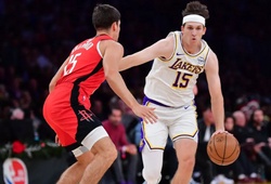 Austin Reaves rời sân sớm ngày Giáng sinh, Luka Doncic cảnh báo về sự nguy hiểm của chấn thương bắp chân