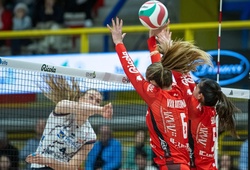 Boxing Day bùng nổ tại E-Work Arena: Chieri thắng 3-1 trước một Uyba đầy quyết tâm