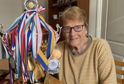 Bóng bàn mỗi ngày giúp cụ bà 99 tuổi duy trì sức sống phi thường